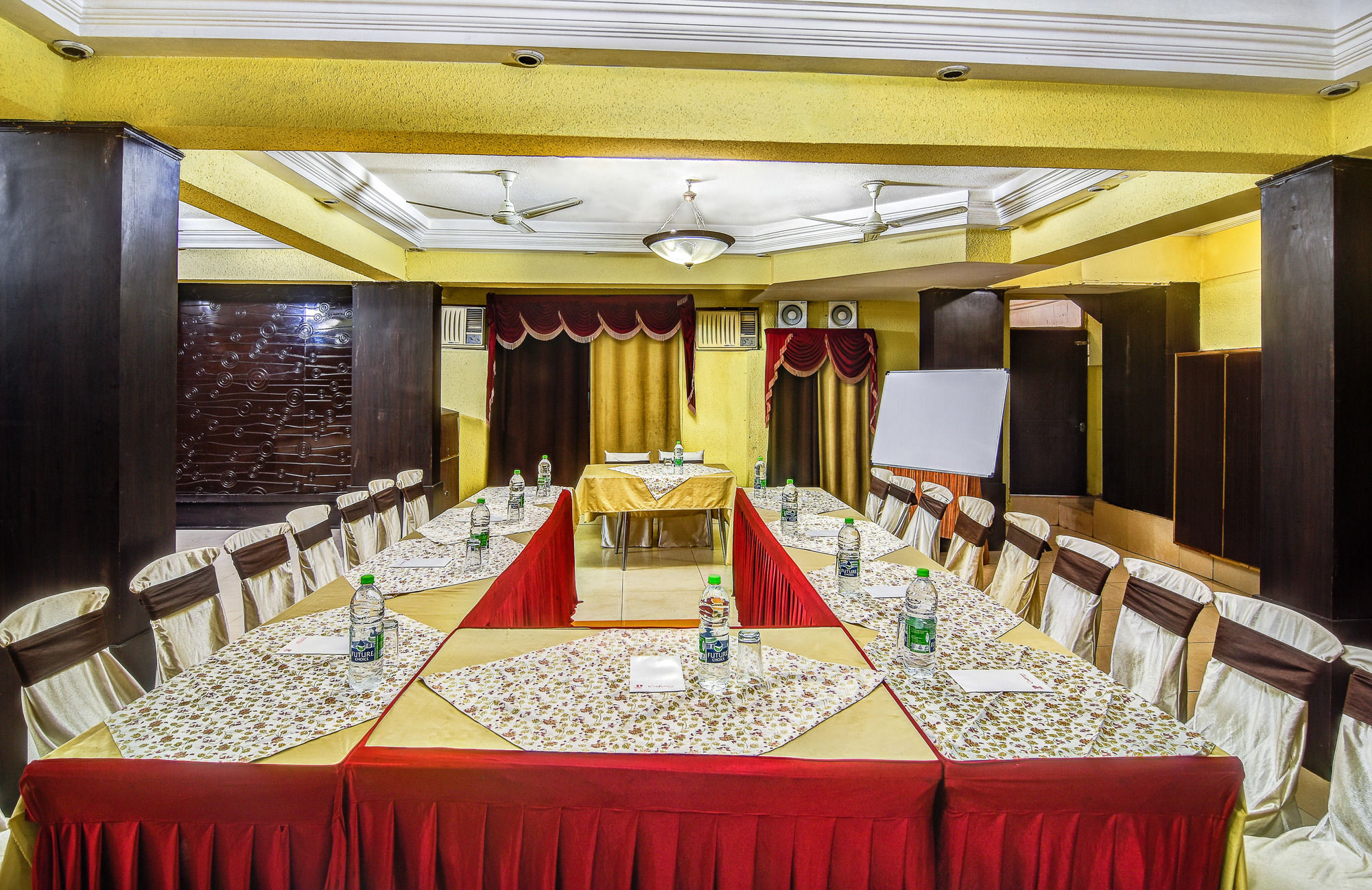 Hotel The Shagun Bhopal Eksteriør bilde